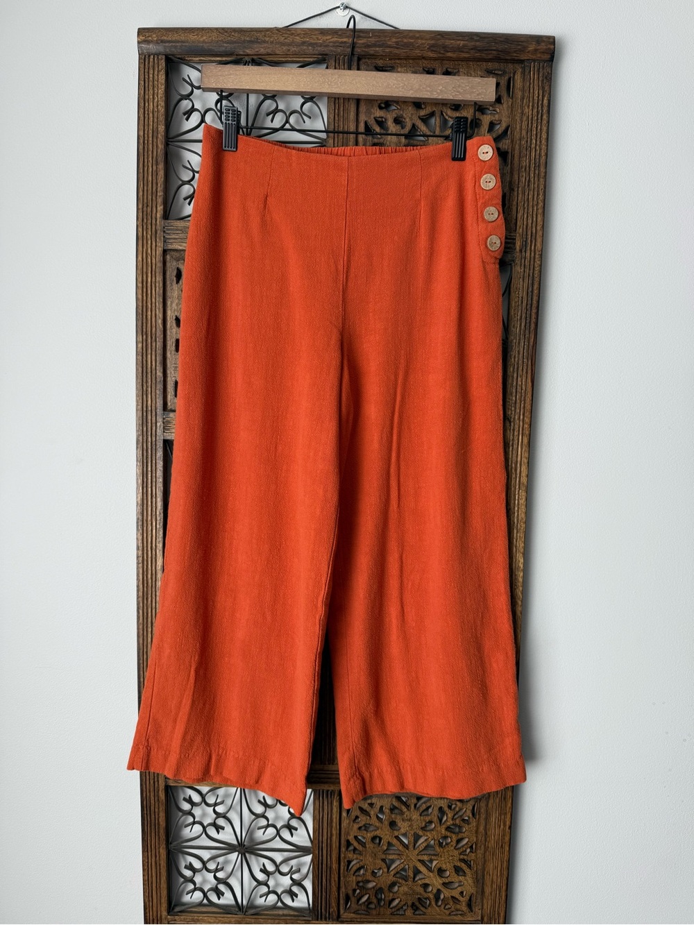 Jules & Leopold Tangerine Wide-Leg Button-Accent Pants